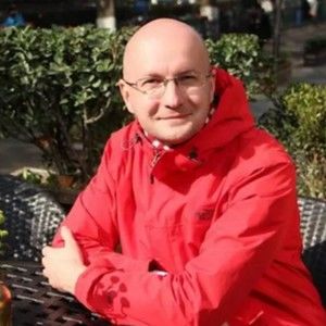 Meet your Posher, Eric